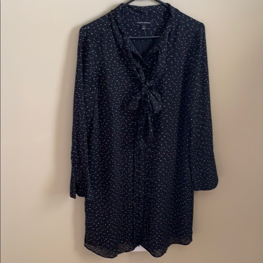 Black banana republic dress with bow tie neck